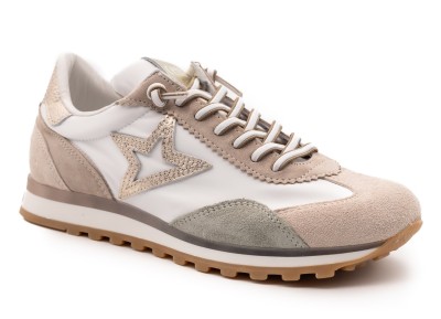 sneakers con estrella